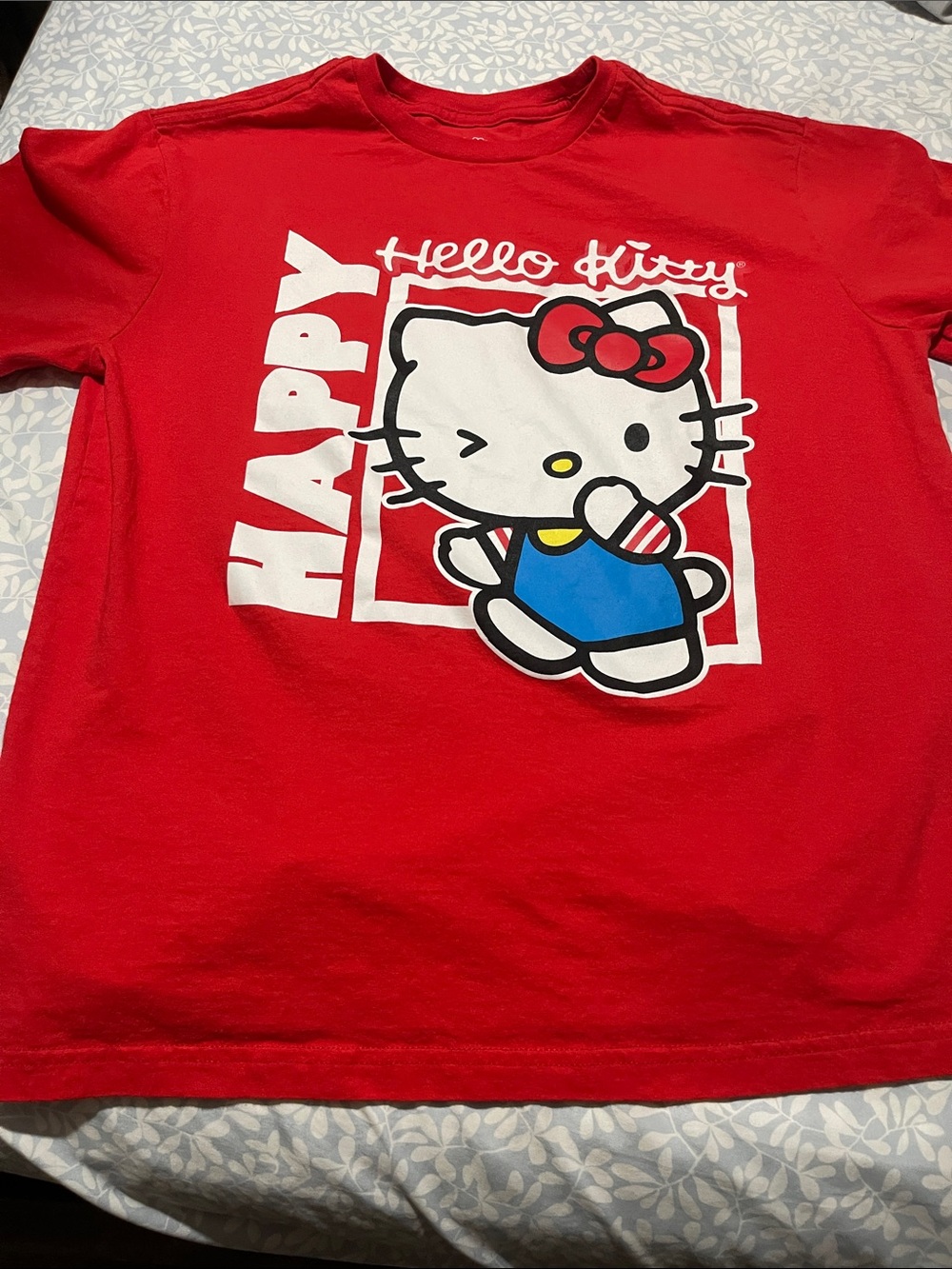 Women’s Hello Kitty by Sanrio/ Hybrid red tee shirt